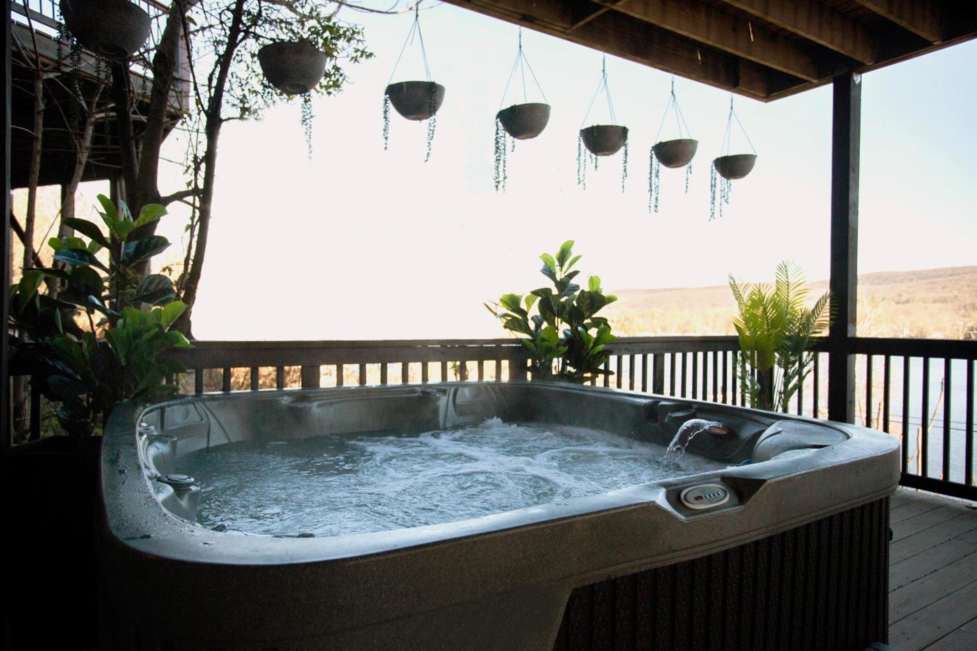 Lakeview House - Hot Tub - Firepit - Stunning Views - Spacious Deck - Cozy Living Room - Bar Greenwood Lake Extérieur photo