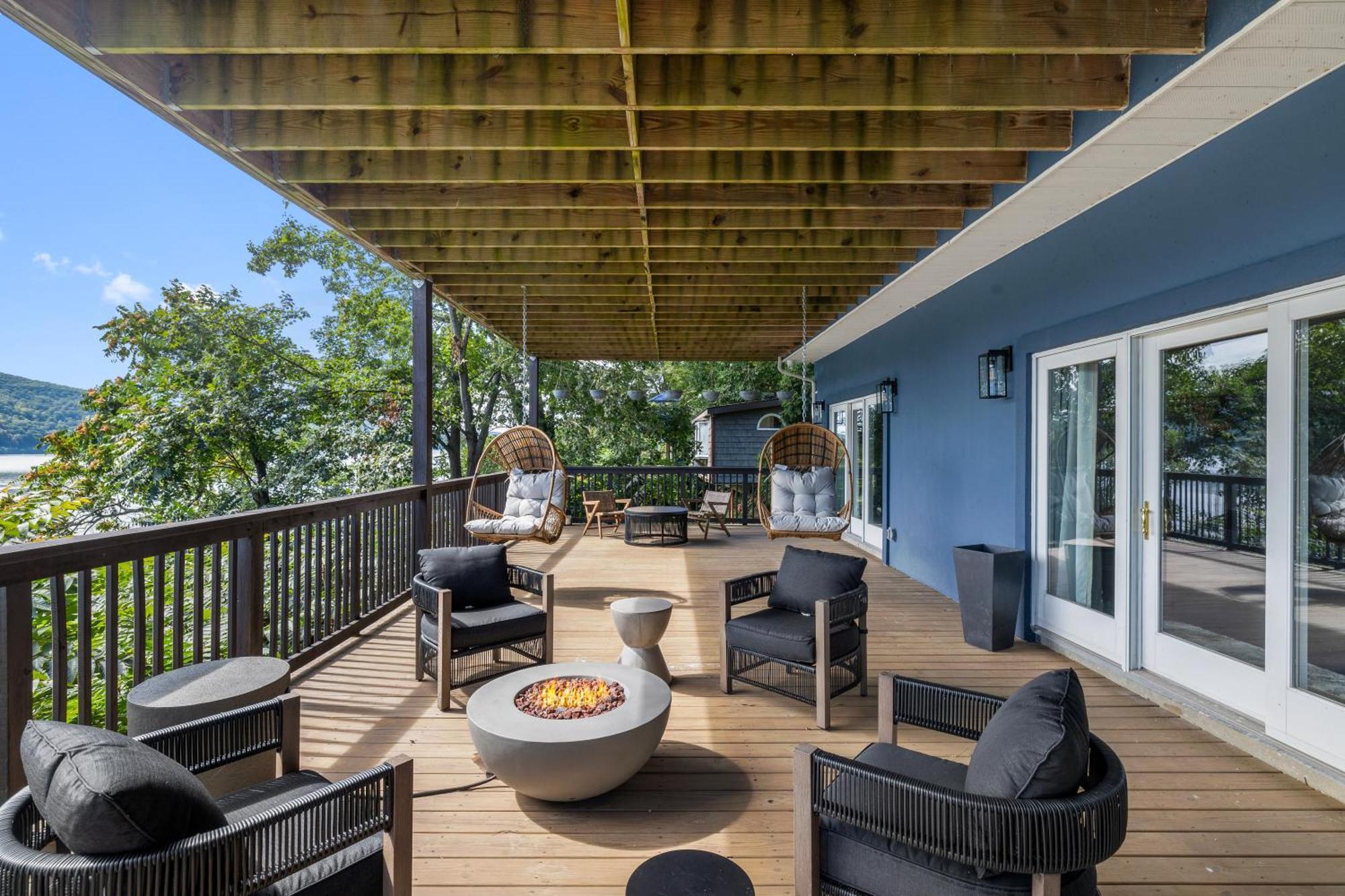 Lakeview House - Hot Tub - Firepit - Stunning Views - Spacious Deck - Cozy Living Room - Bar Greenwood Lake Extérieur photo