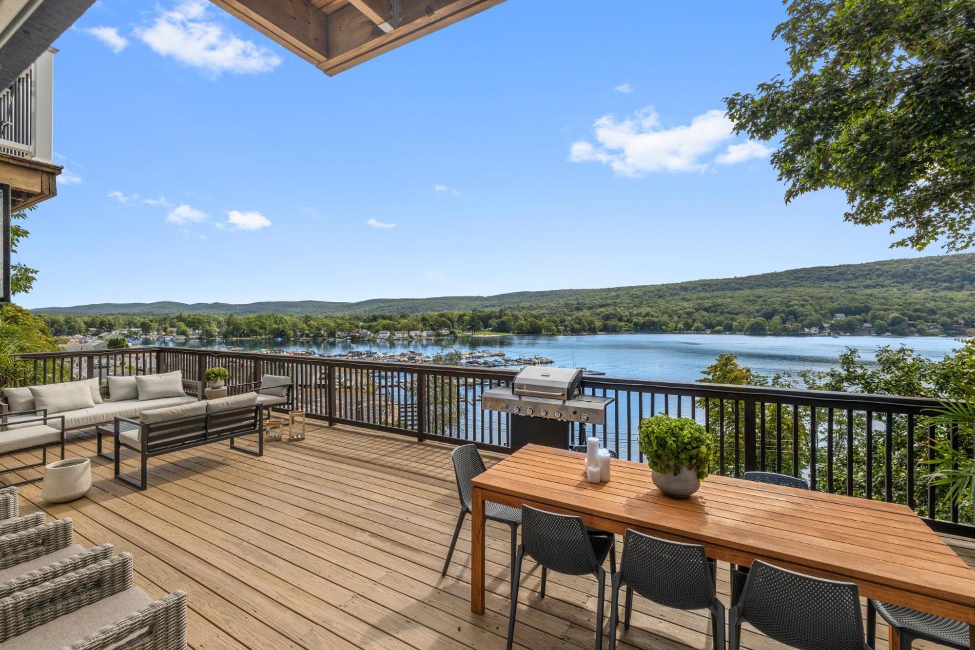 Lakeview House - Hot Tub - Firepit - Stunning Views - Spacious Deck - Cozy Living Room - Bar Greenwood Lake Extérieur photo